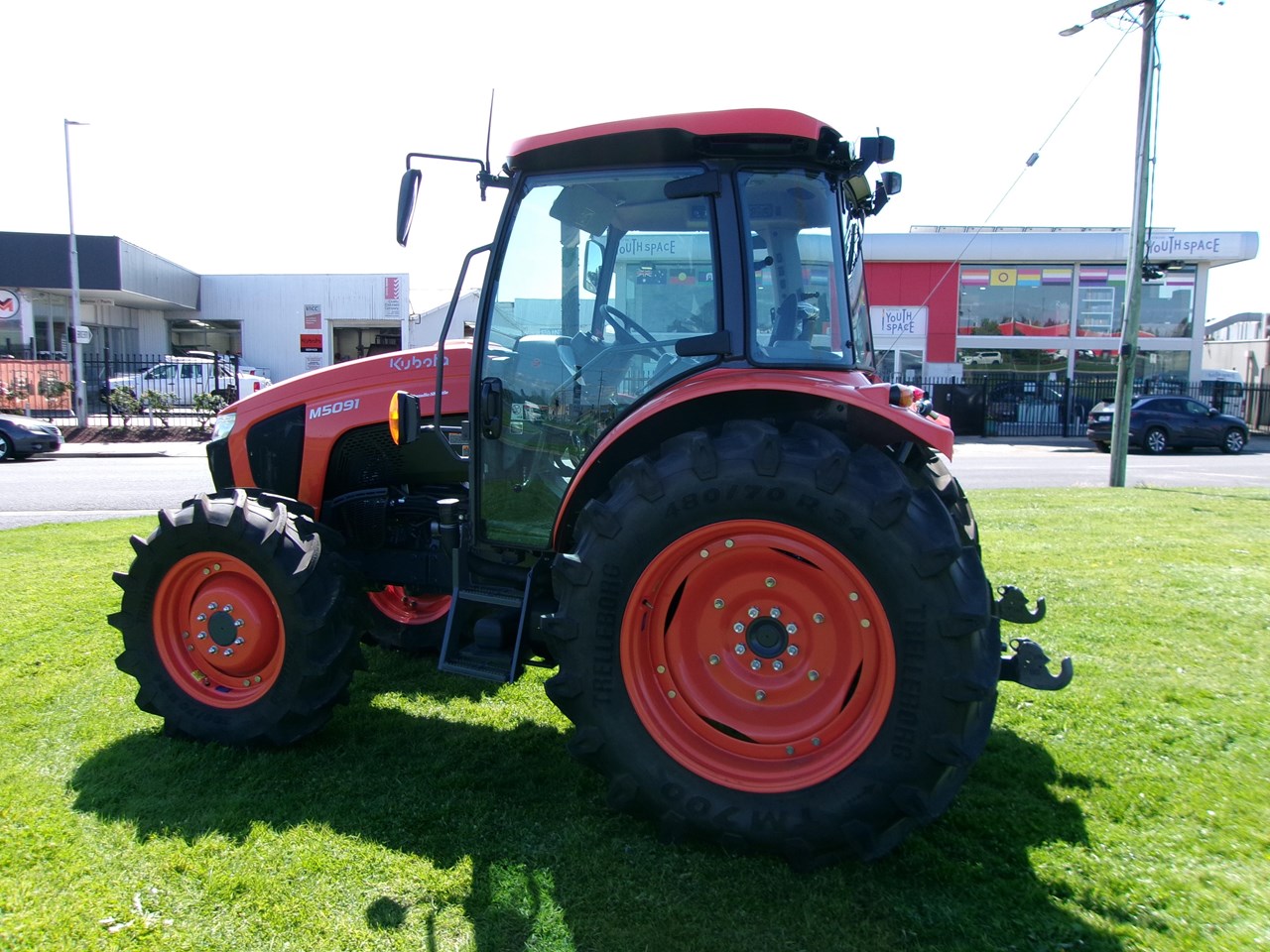 2024 KUBOTA M5091DHC - Image 3