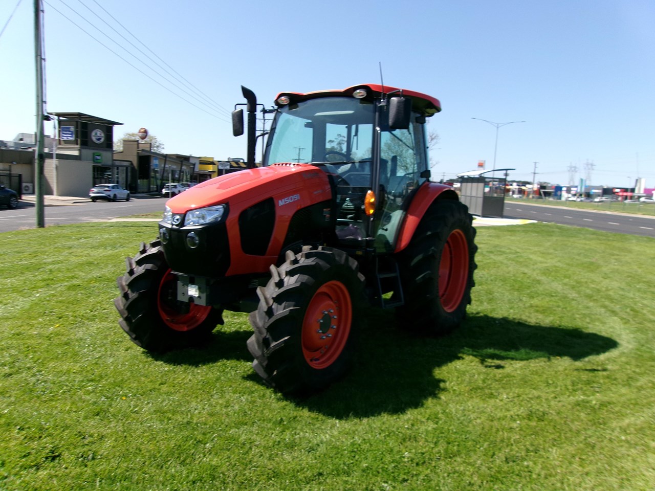 2024 KUBOTA M5091DHC - Image 10