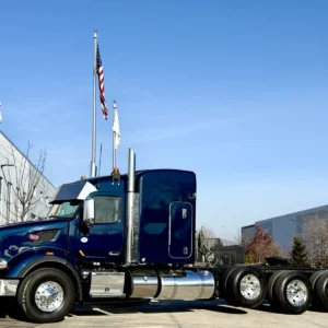 2021 PETERBILT 567