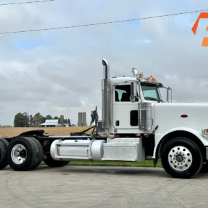 2013 PETERBILT 388