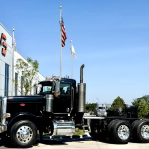 2011 PETERBILT 388
