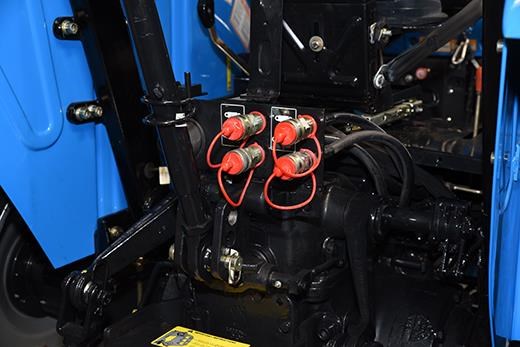 TANNERTRACK - Landini Discovery 75 With Front End Loader - Image 3