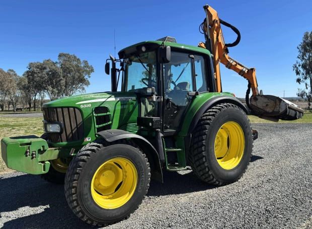 JOHN DEERE 6330 PREMIUM