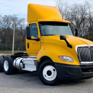 Pre-Owned 2019 International LT625 6x4 Day Cab