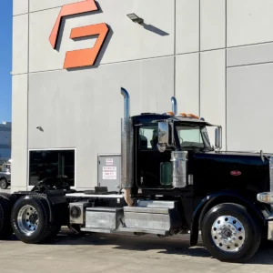 2018 PETERBILT 389