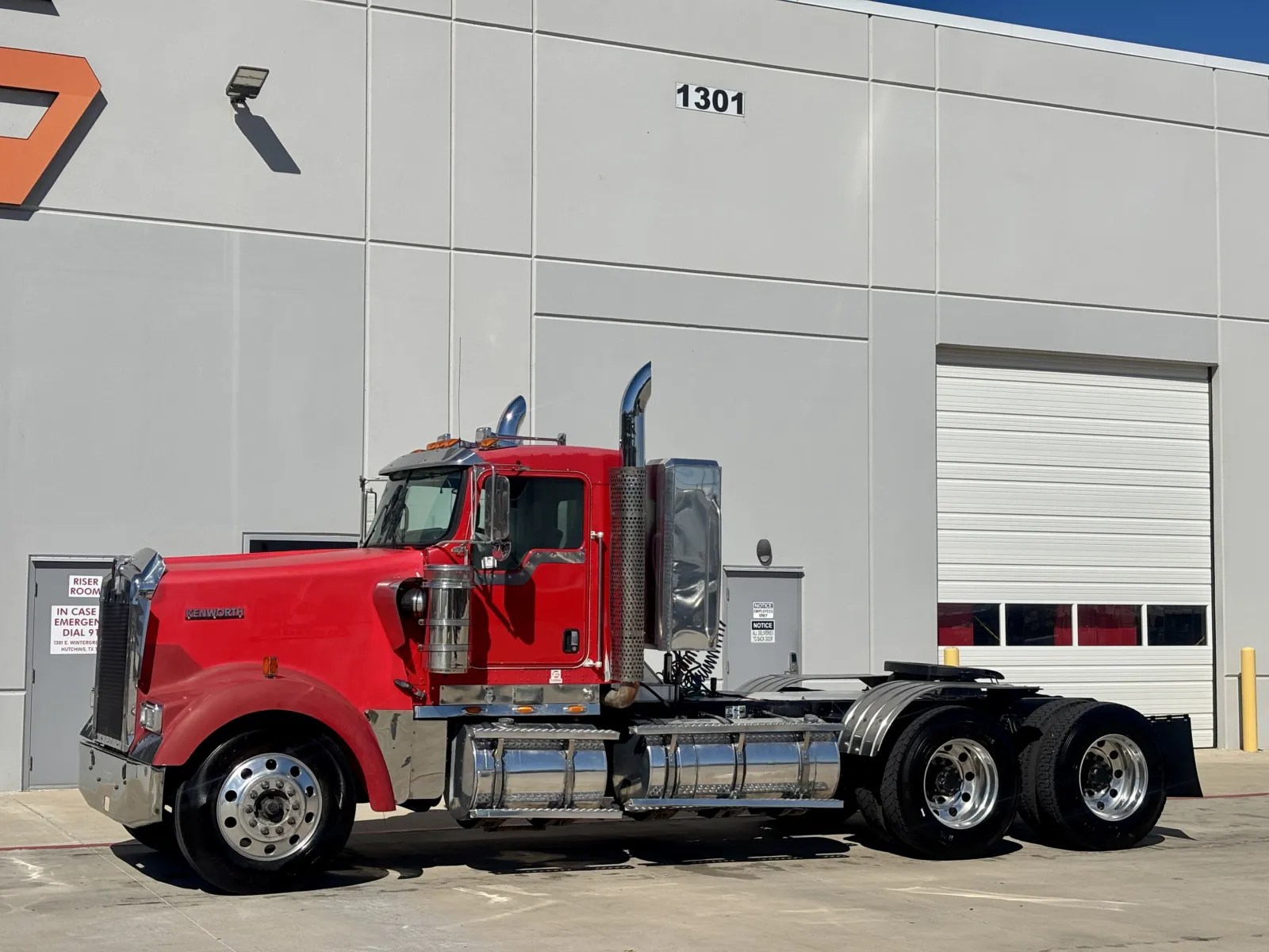 2009 KENWORTH W900 - Image 2