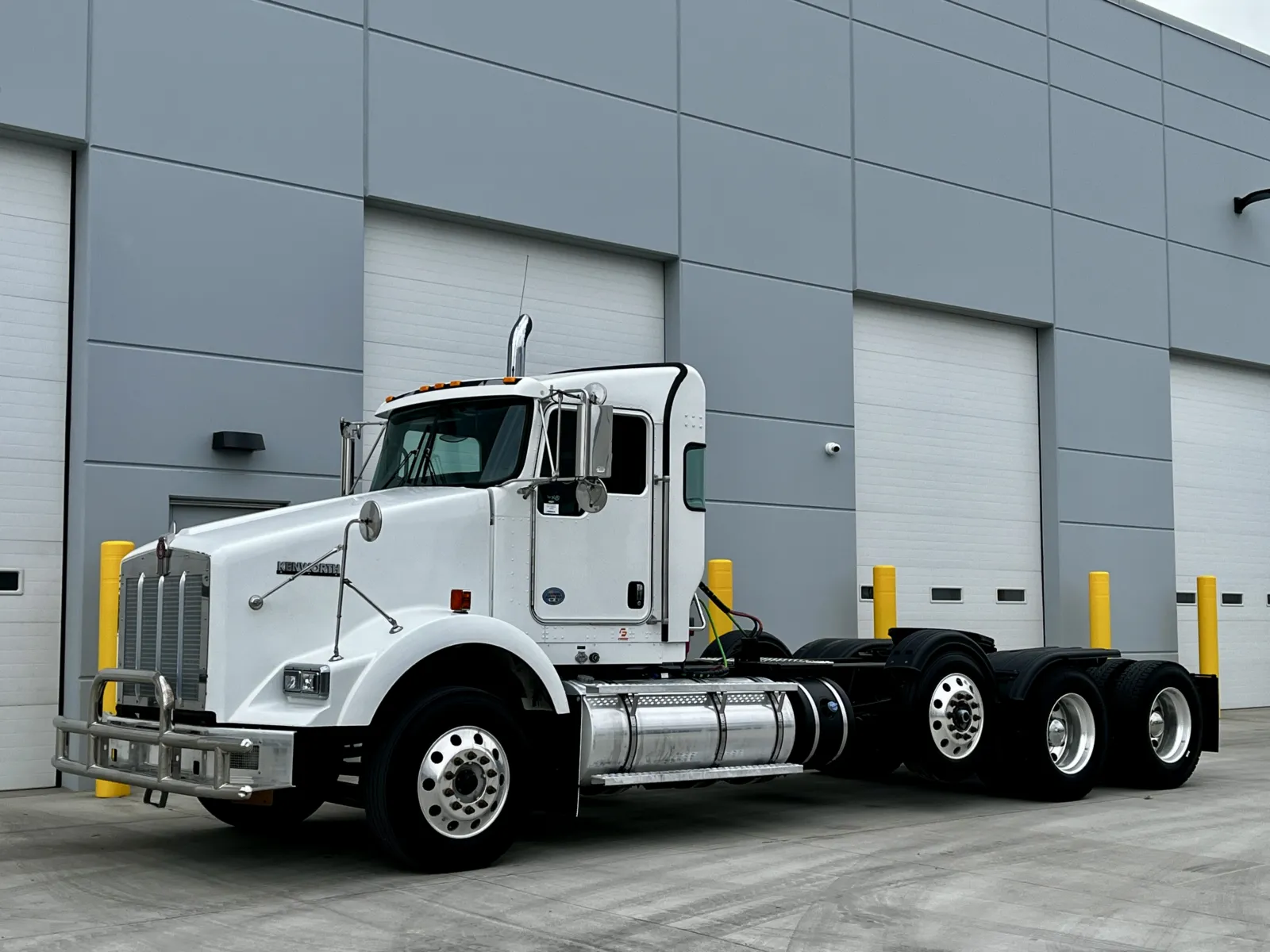 2019 KENWORTH T800 - Image 2