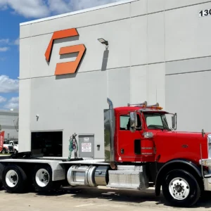 2015 PETERBILT 389
