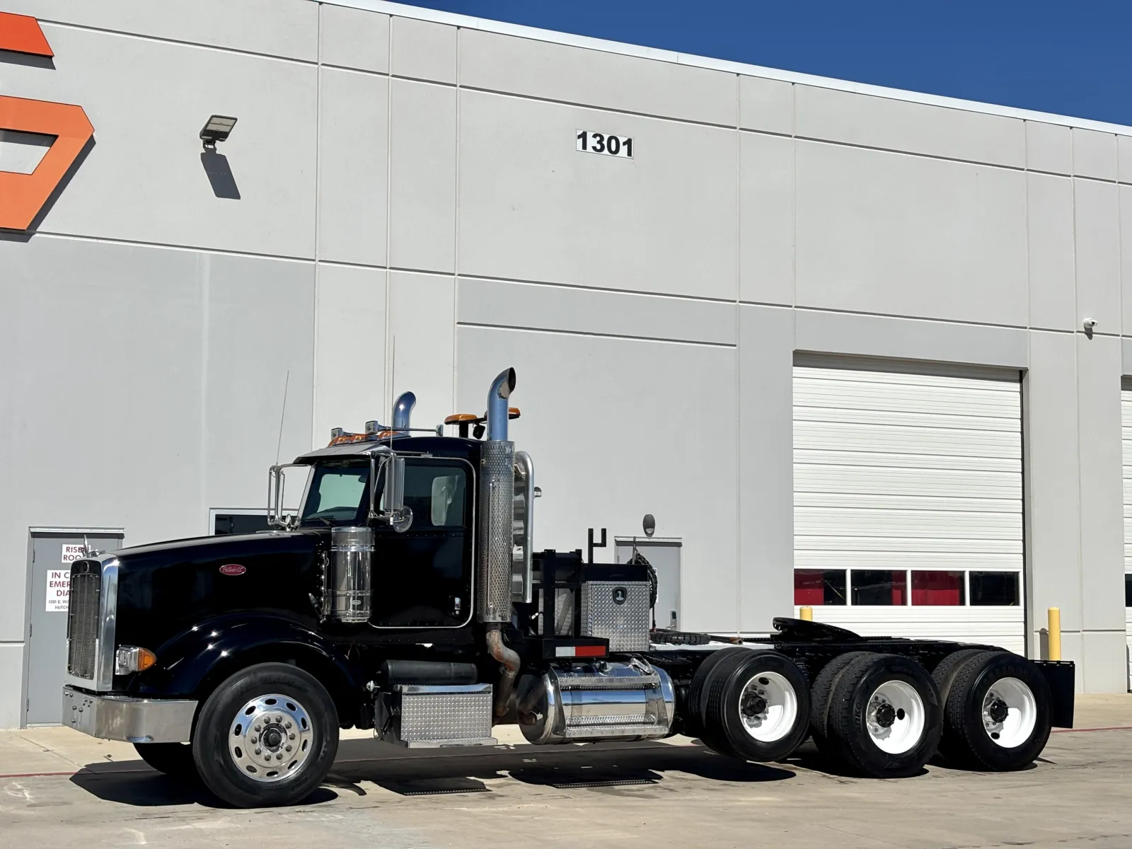 2010 PETERBILT 367 - Image 2