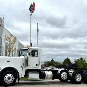 2020 PETERBILT 389