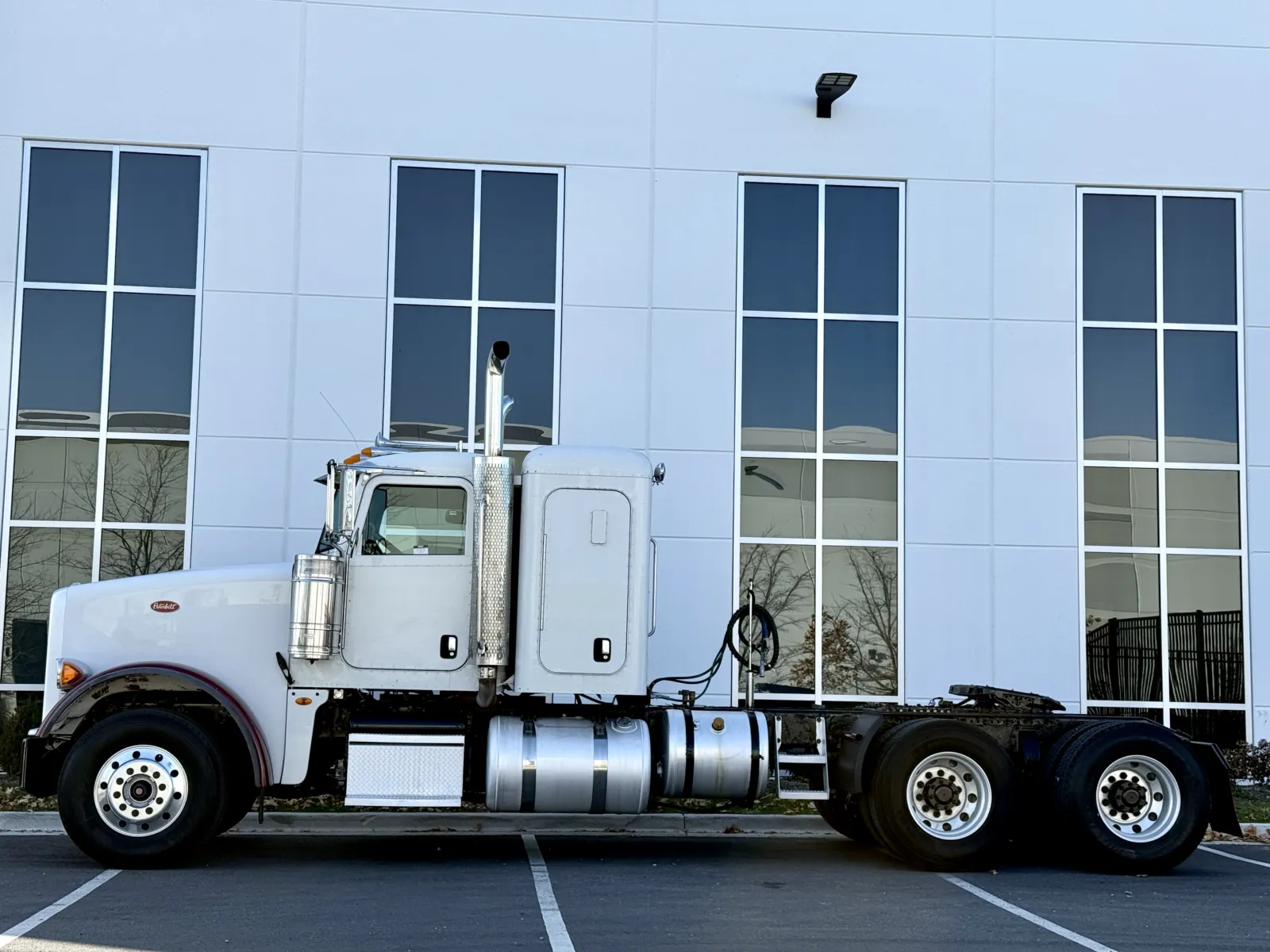 2013 PETERBILT 367 - Image 4
