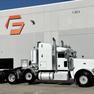 2017 PETERBILT 389