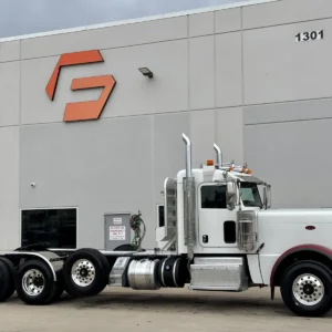 2017 PETERBILT 389
