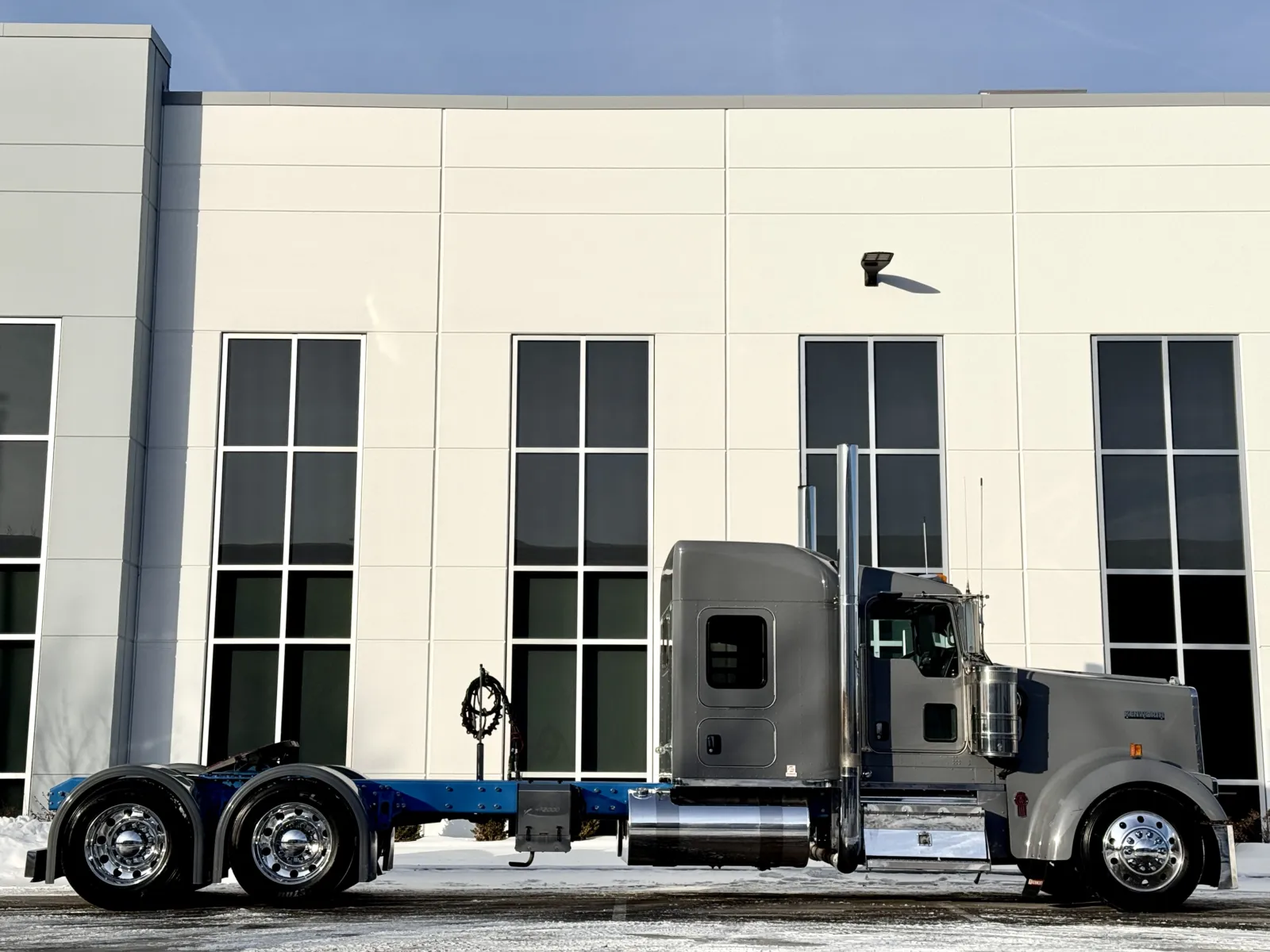 2019 KENWORTH W900 - Image 3