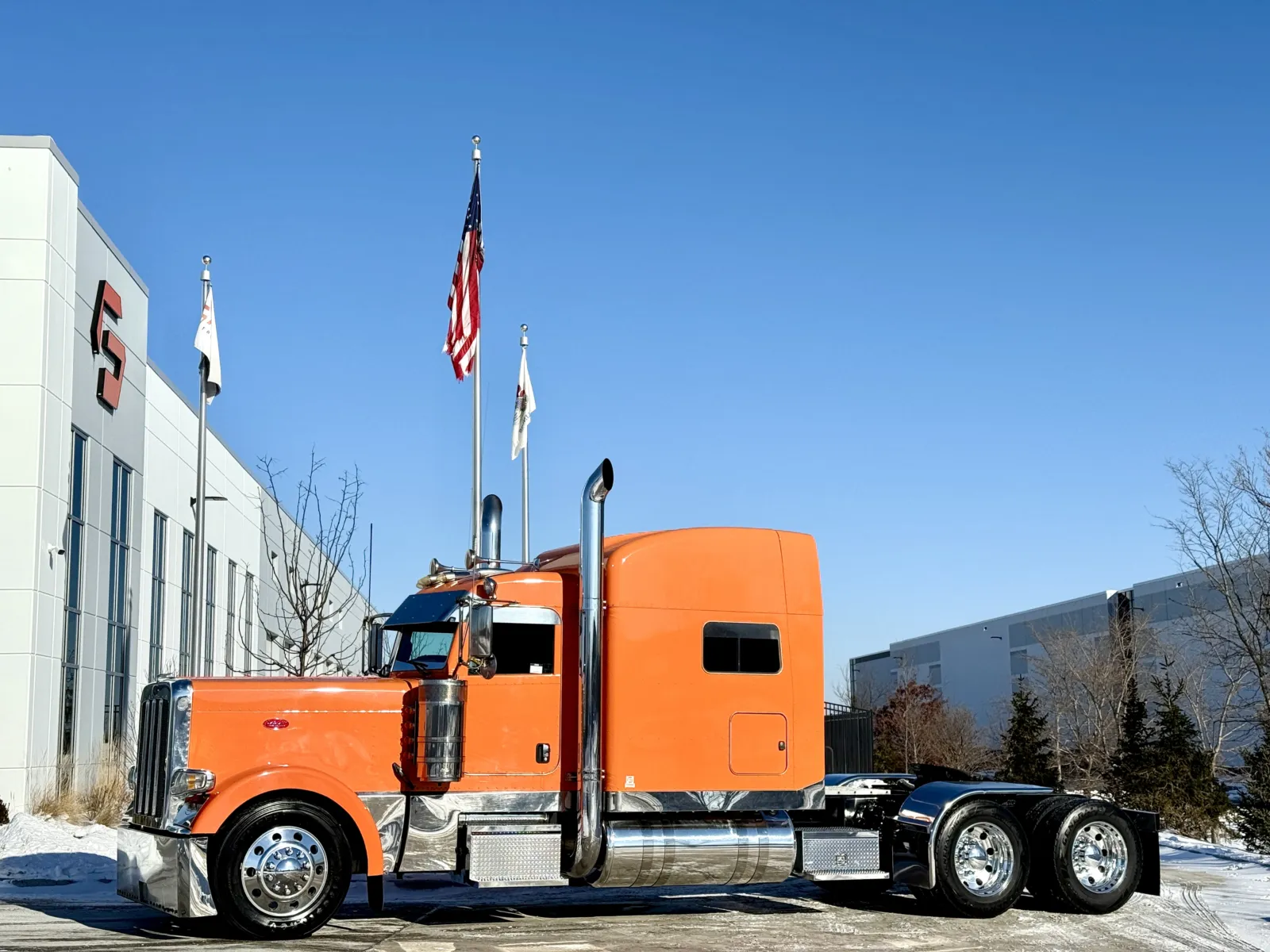 2018 PETERBILT 389
