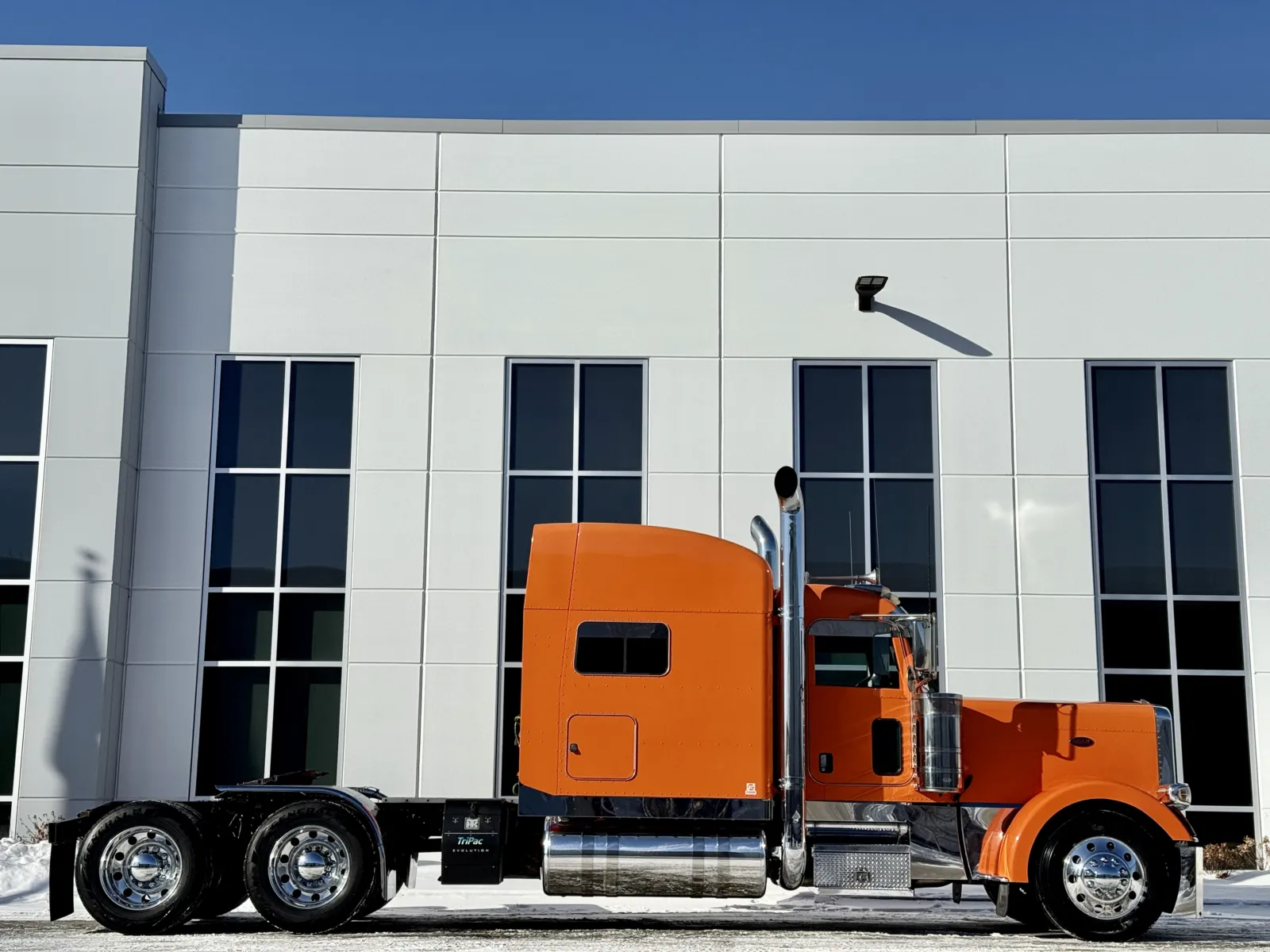 2018 PETERBILT 389 - Image 3