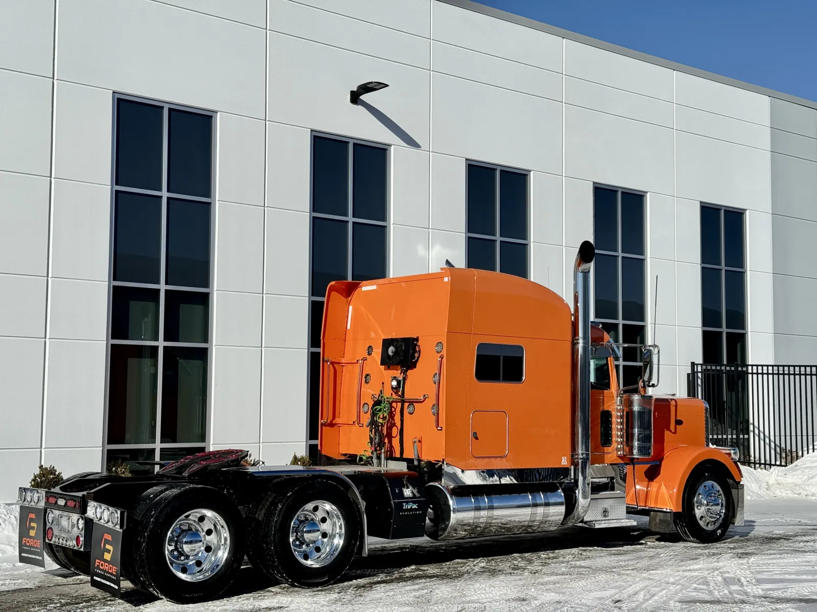 2018 PETERBILT 389 - Image 5