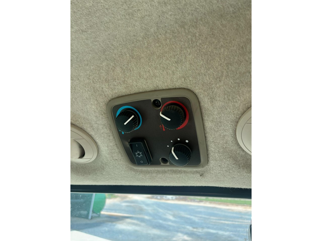 2022 JOHN DEERE 3046R - Image 14