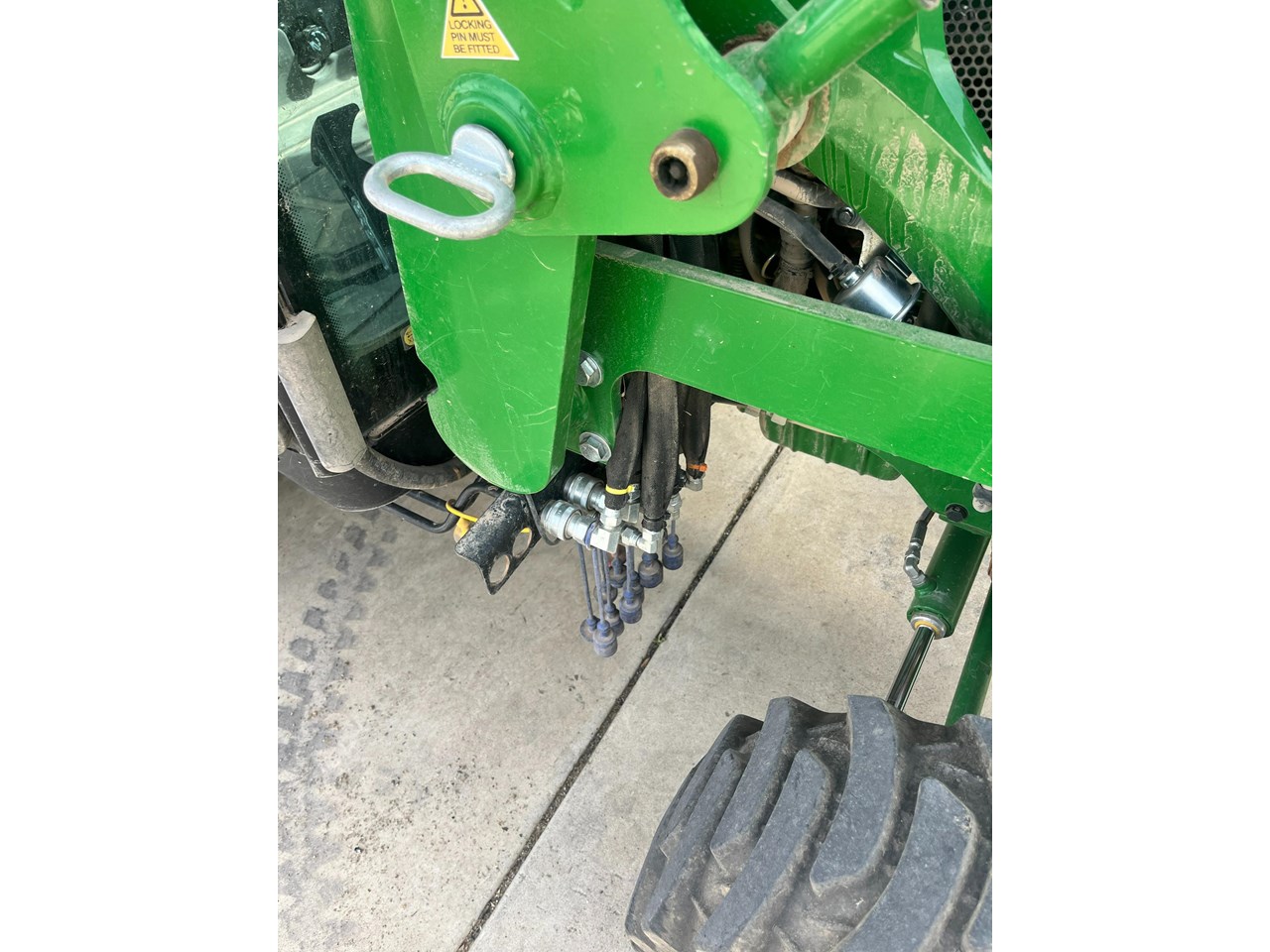 2022 JOHN DEERE 3046R - Image 16