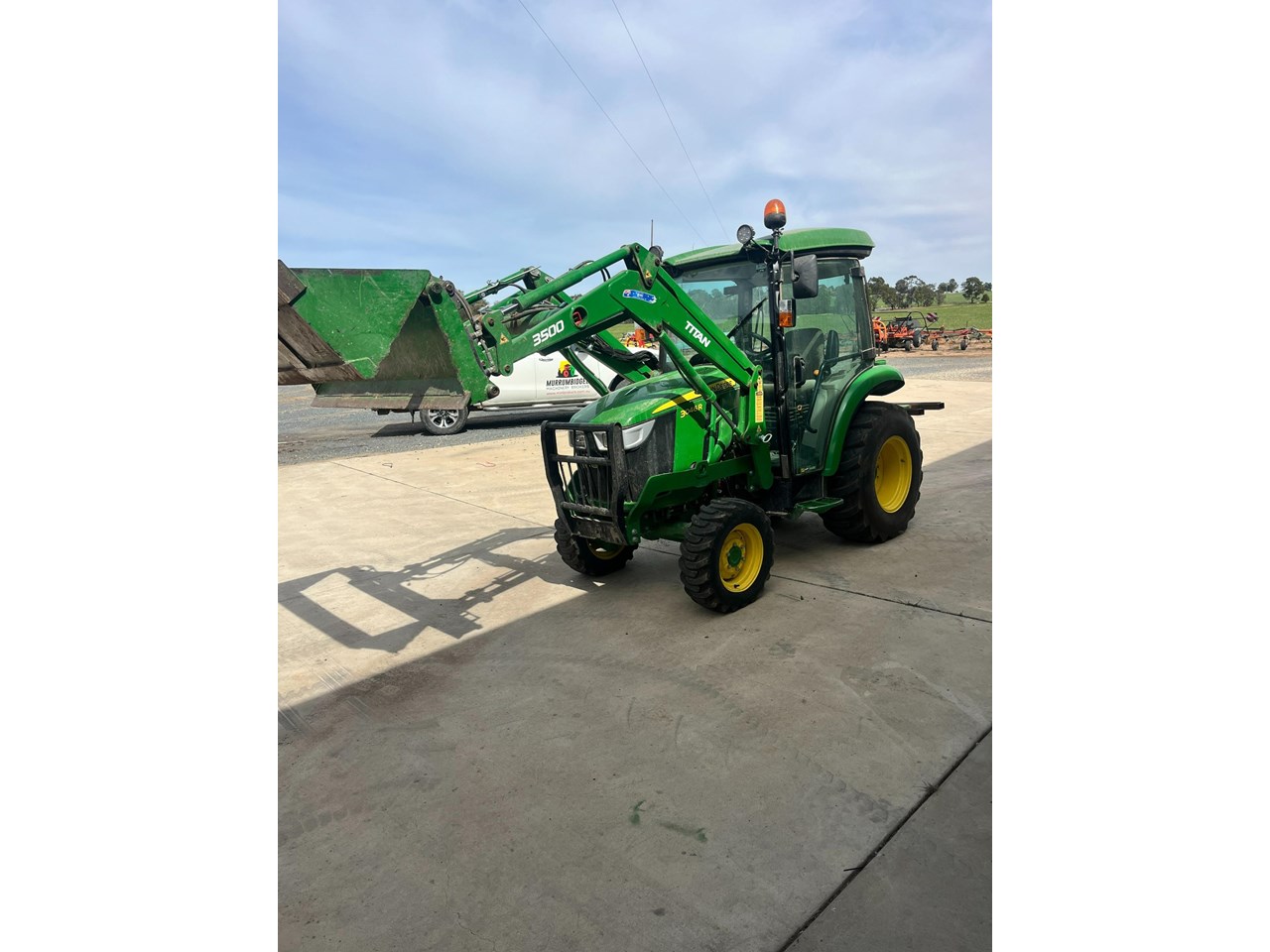 2022 JOHN DEERE 3046R - Image 5