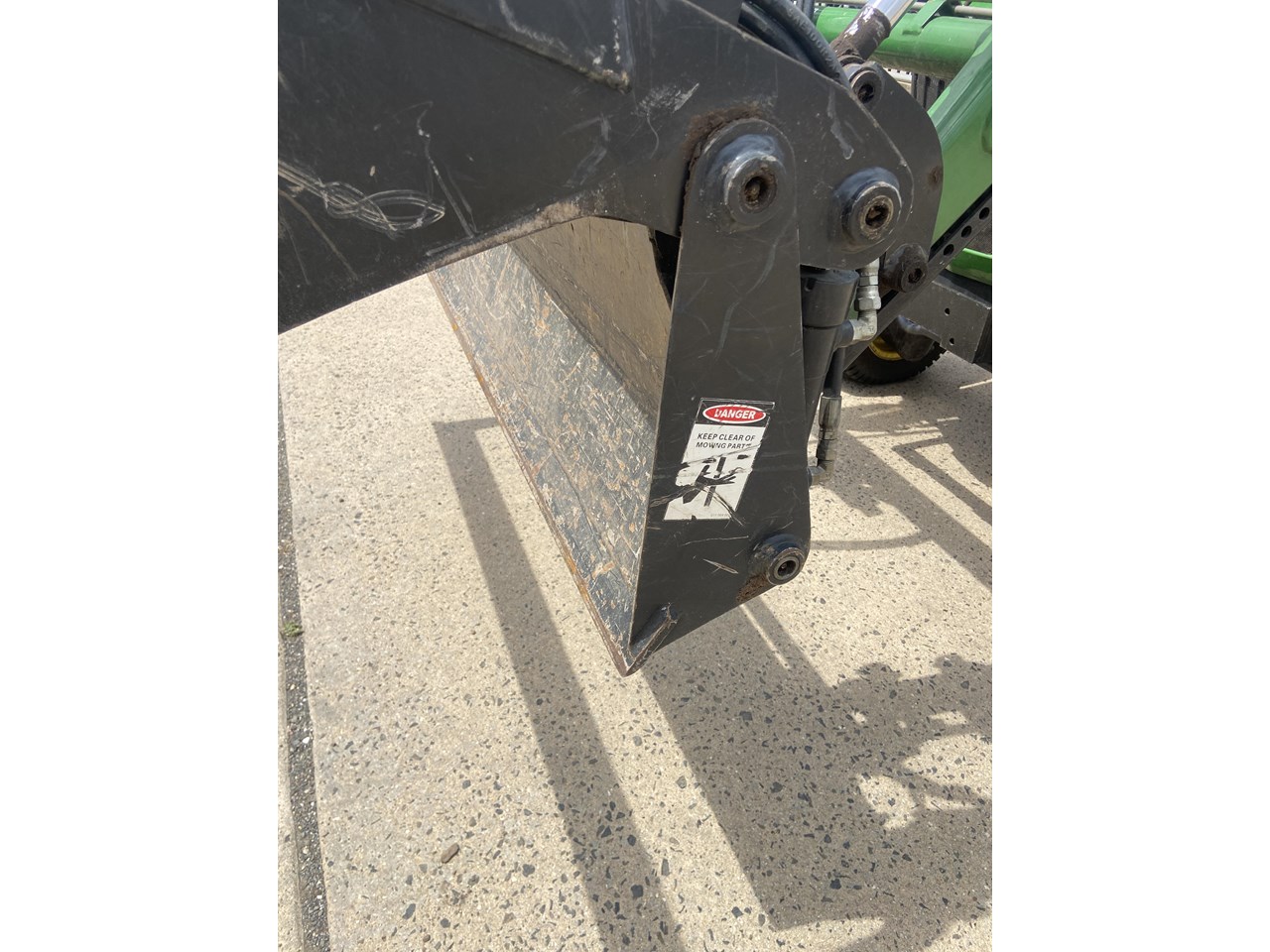 2015 JOHN DEERE 1025R - Image 9