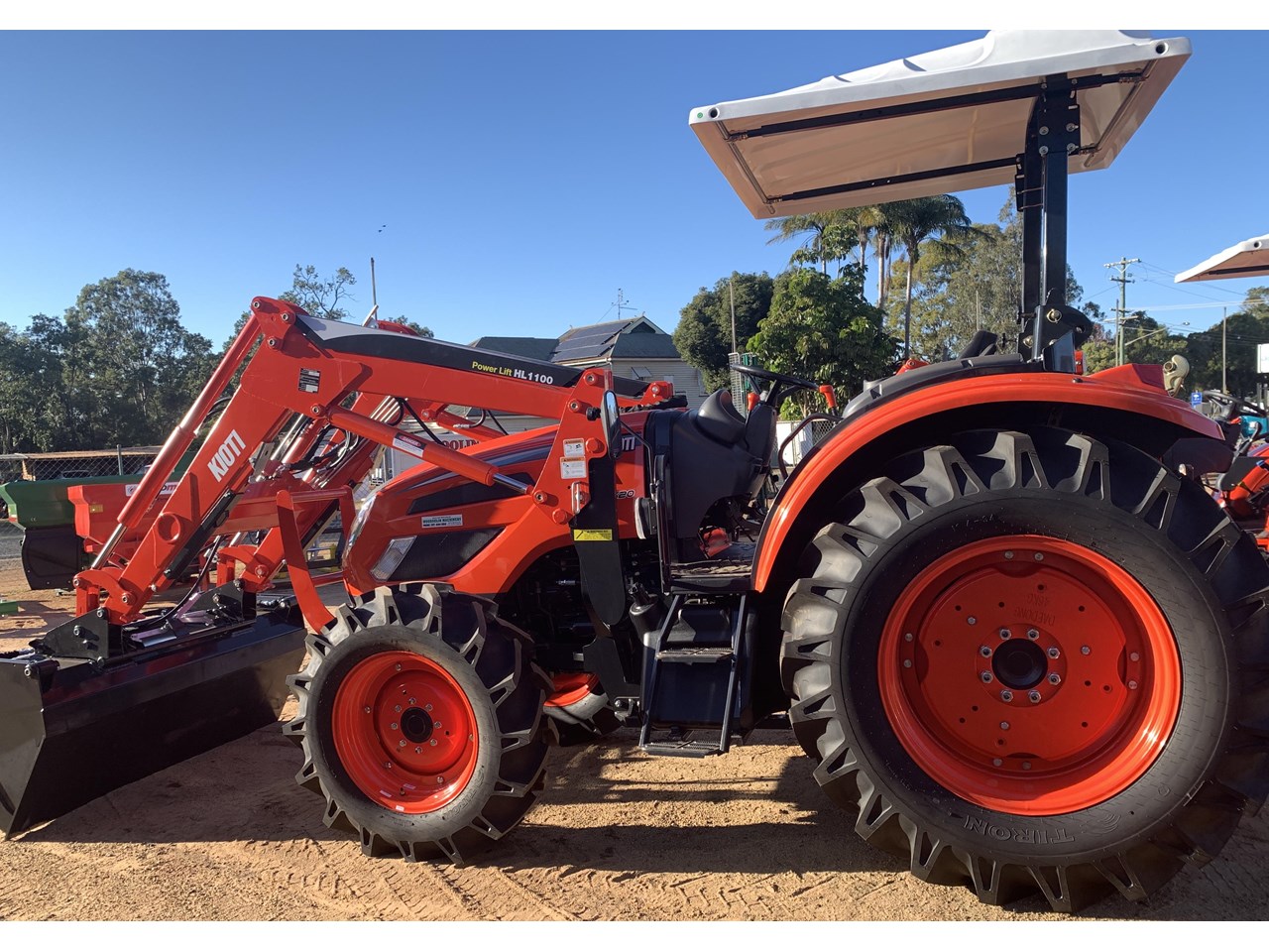 KIOTI PX9520 ROPS FEL - Image 2