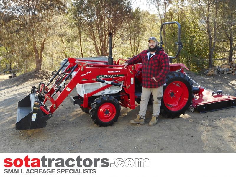 KUBOTA L2202DT TRACTOR WITH 4 IN 1 FEL 26HP - Image 13