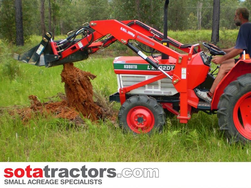 KUBOTA L2202DT TRACTOR WITH 4 IN 1 FEL 26HP - Image 18