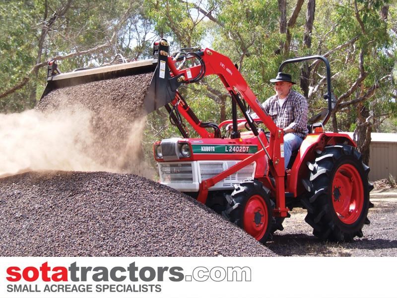 KUBOTA L2402DT TRACTOR + 4 IN 1 LOADER + BACKHOE - Image 7