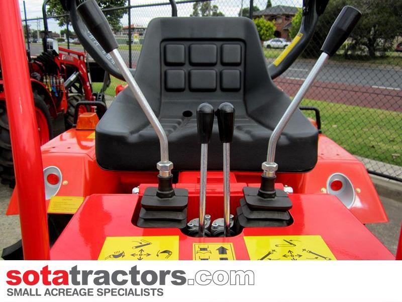 KUBOTA L2402DT TRACTOR + 4 IN 1 LOADER + BACKHOE - Image 23