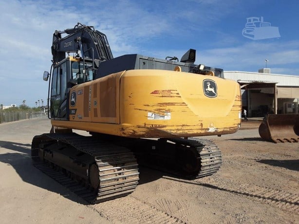 2023 DEERE 350 P-TIER - Image 2