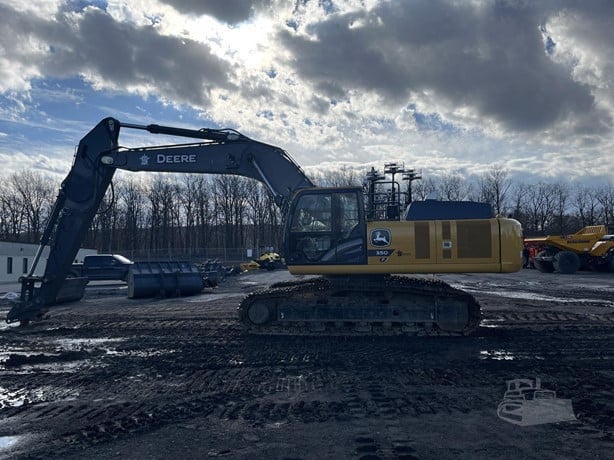 2023 DEERE 350 P-TIER - Image 2