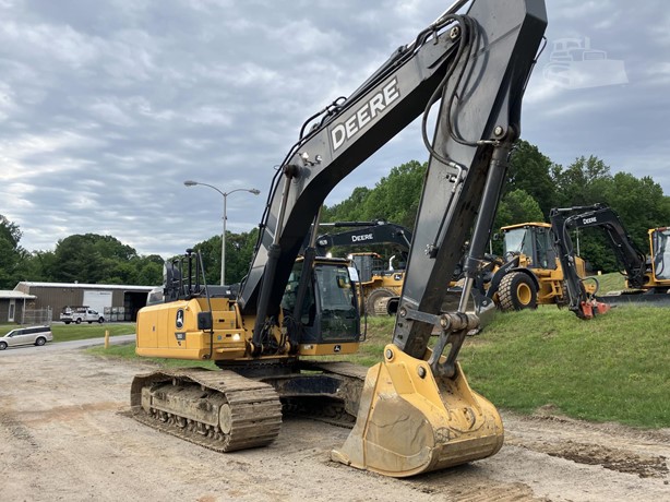 2021 DEERE 350 P-TIER