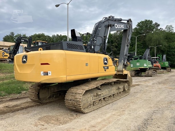 2021 DEERE 350 P-TIER - Image 4