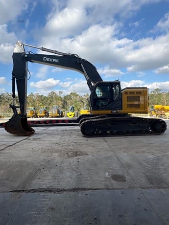 2023 DEERE 345 P-TIER - Image 2