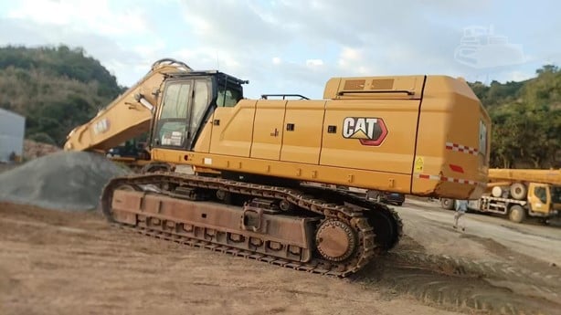 2022 CATERPILLAR 395