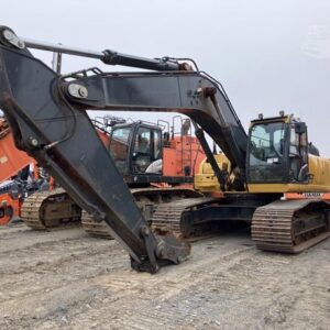 2022 DEERE 350 P-TIER