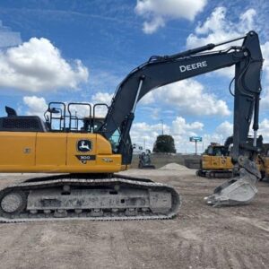 2023 DEERE 300 P-TIER