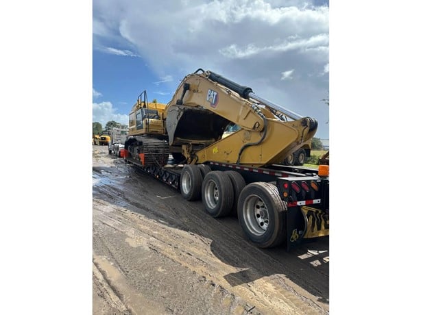 2024 CATERPILLAR 352 - Image 2