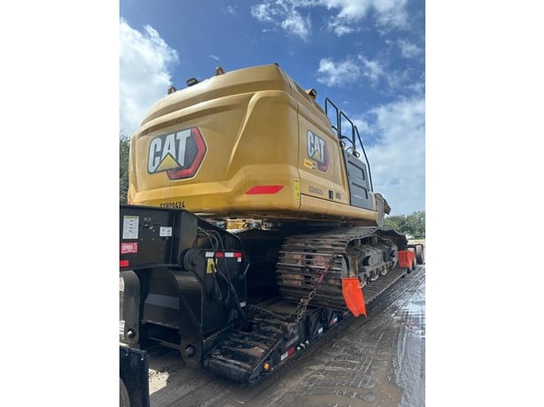 2024 CATERPILLAR 352 - Image 3