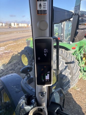 2025 JOHN DEERE 6R 250 - Image 4