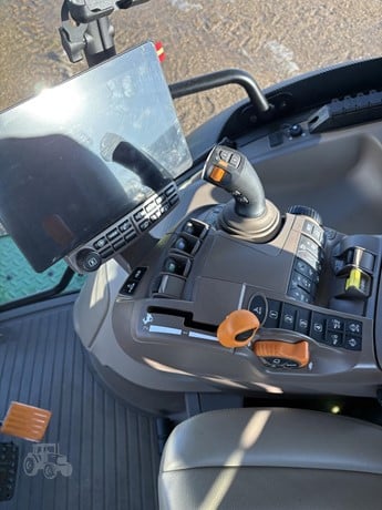 2025 JOHN DEERE 6R 250 - Image 6