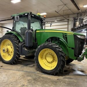 2012 JOHN DEERE 8260R