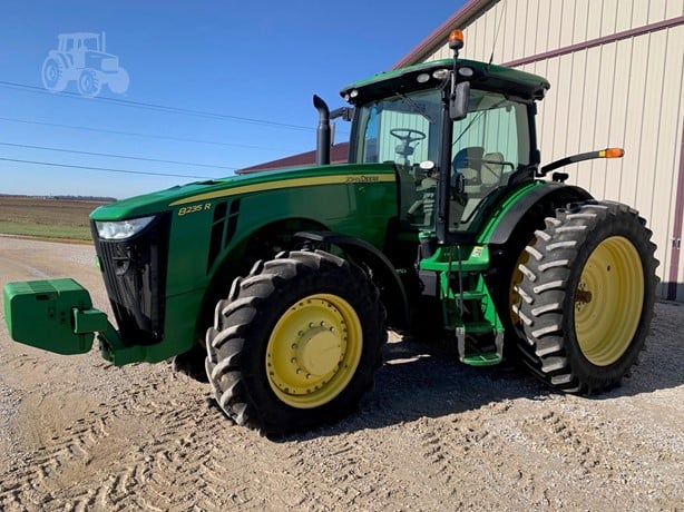 2013 JOHN DEERE 8235R