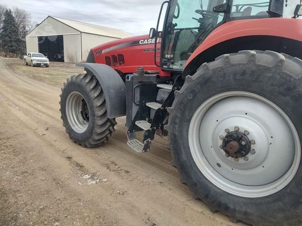 2014 CASE IH MAGNUM 190 - Image 2
