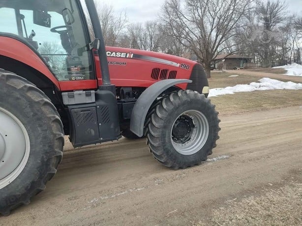 2014 CASE IH MAGNUM 190 - Image 5
