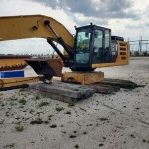 2017 CATERPILLAR 330FL