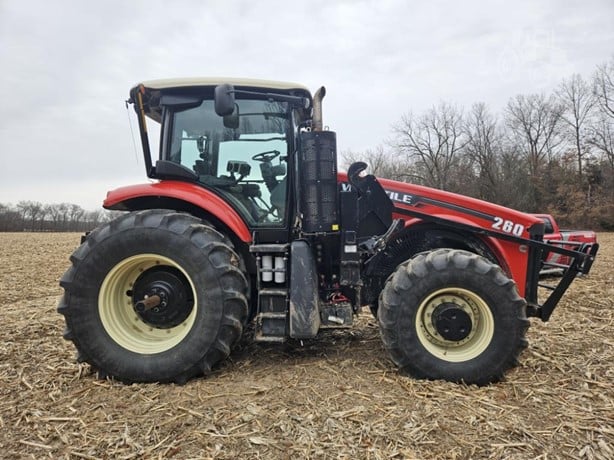 2018 VERSATILE 260 - Image 2