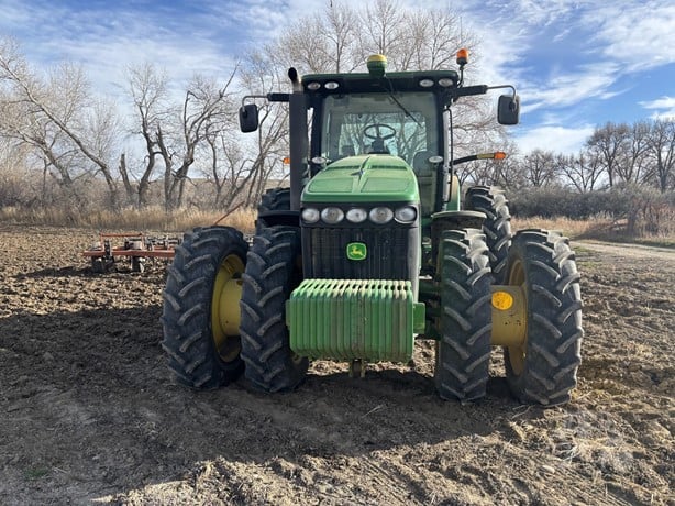 2010 JOHN DEERE 8295R - Image 2
