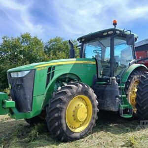2017 JOHN DEERE 8270R